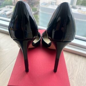 Nine West Black Patent Pumps 9.5